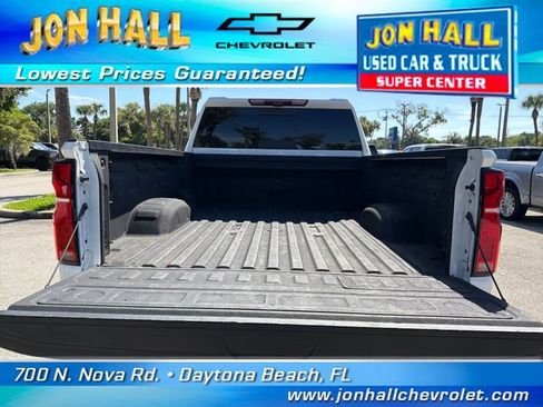 Used 2025 Chevrolet Silverado 2500 LTZ w/ LTZ Plus Package AWD/4WD image 11