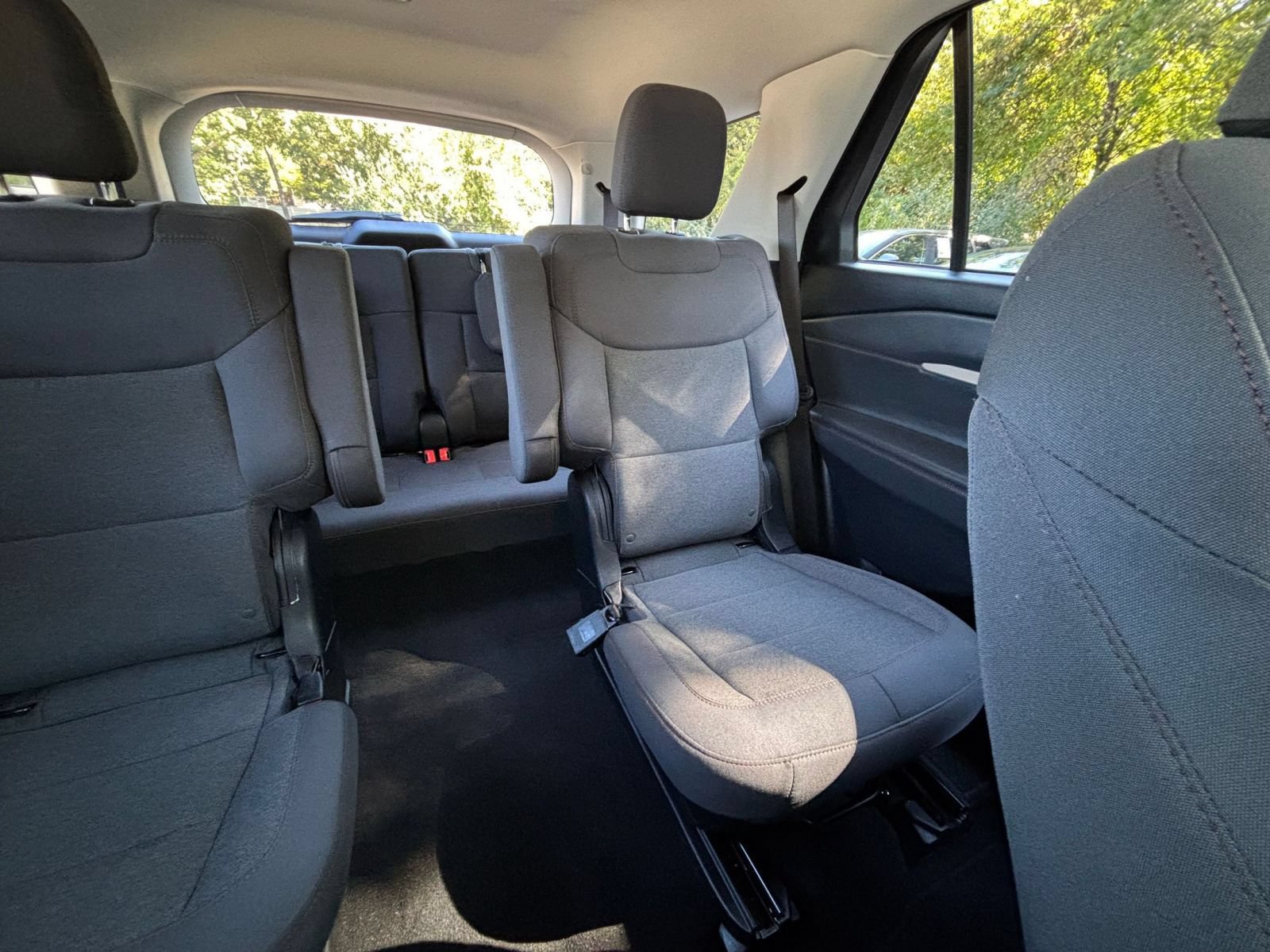 Used 2026 Ford Explorer Active AWD/4WD image 39
