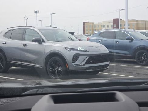 New 2026 Buick Envision Sport Touring AWD/4WD image 9