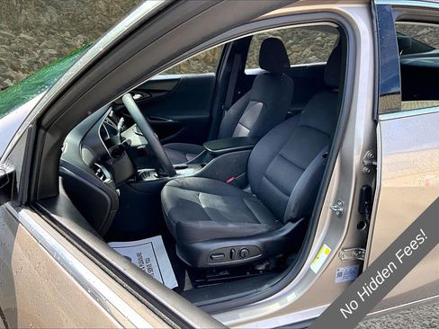 Used 2022 Chevrolet Malibu LS w/ Driver Confidence Package II FWD image 21