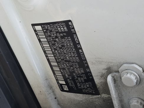 Certified 2024 Honda HR-V LX image 34