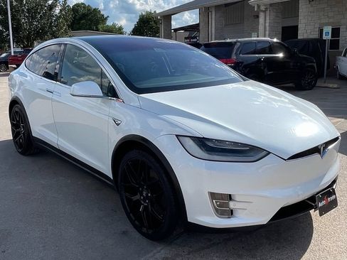 Used 2020 Tesla Model X Long Range AWD/4WD image 2