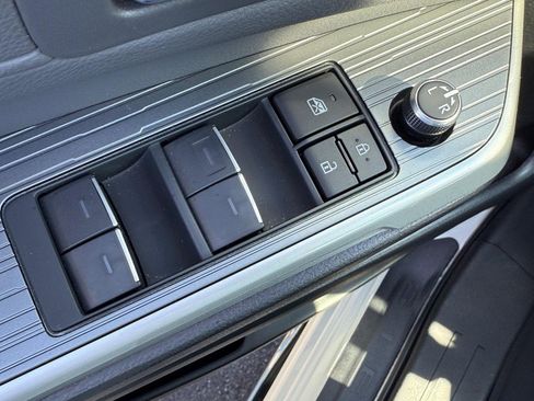 Certified 2024 Toyota Sienna XSE image 16