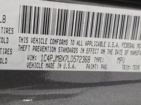 Used 2020 Jeep Cherokee Trailhawk w/ Cold Weather Group image 48