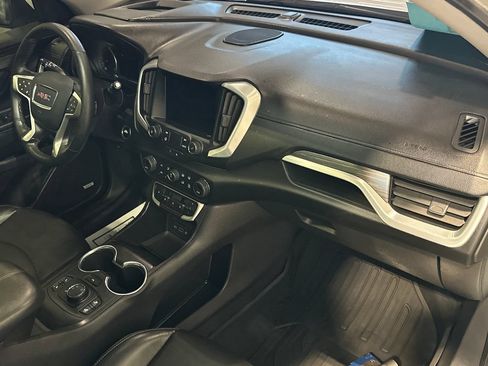 Used 2023 GMC Terrain SLT w/ Infotainment Package II AWD/4WD image 33