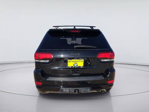 Used 2021 Jeep Grand Cherokee Laredo X RWD image 4