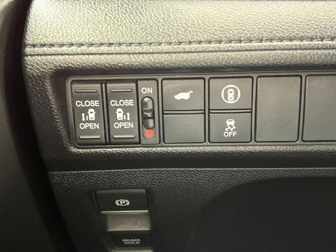 Used 2024 Honda Odyssey EX-L image 25