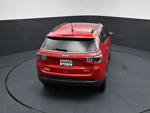 Used 2024 Jeep Compass Latitude AWD/4WD image 35