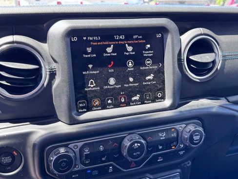 Used 2023 Jeep Wrangler Unlimited Rubicon 4xe w/ Cold Weather Group AWD/4WD image 31