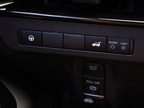 Used 2026 Nissan Murano SV AWD/4WD image 22