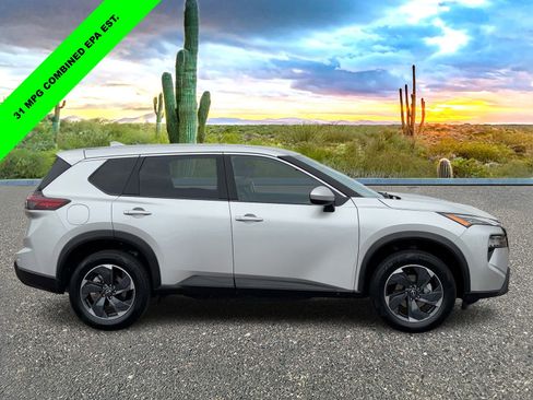 Used 2025 Nissan Rogue SV AWD/4WD image 6