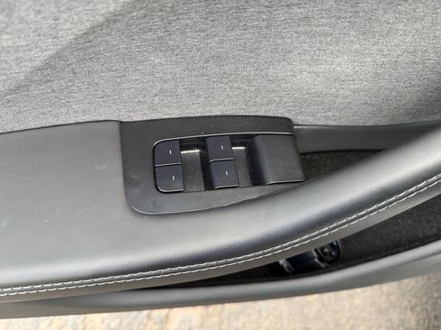 Used 2025 Tesla Model 3 Long Range RWD image 17