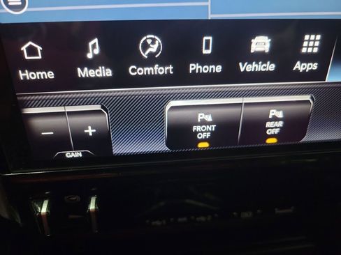 Used 2025 RAM 1500 Laramie w/ Night Edition image 46