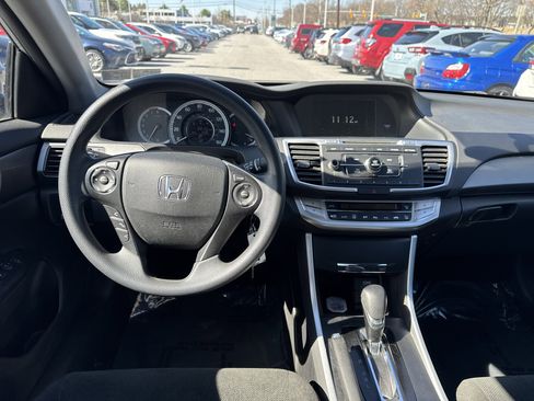 Used 2013 Honda Accord LX image 2