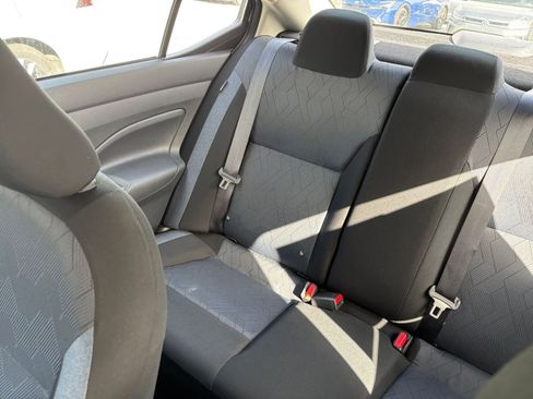 Used 2025 Nissan Versa SV image 39