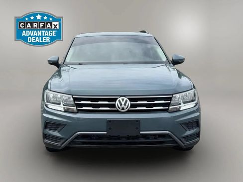 Used 2019 Volkswagen Tiguan SE w/ Panoramic Sunroof Package AWD/4WD image 2