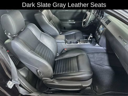 Used 2010 Dodge Challenger R/T RWD image 17