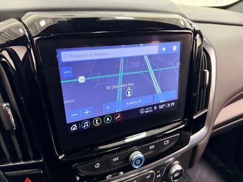 Certified 2023 Chevrolet Traverse RS image 14