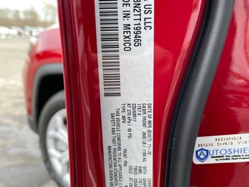 New 2026 Jeep Compass Latitude image 34