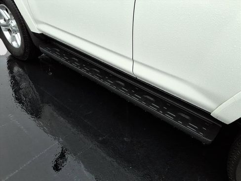 Used 2023 Toyota 4Runner SR5 Premium image 33