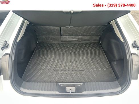 Used 2024 Toyota Prius Prime Premium w/ Advanced Technology Package FWD image 21