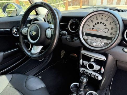 Used 2009 MINI Cooper S FWD image 8
