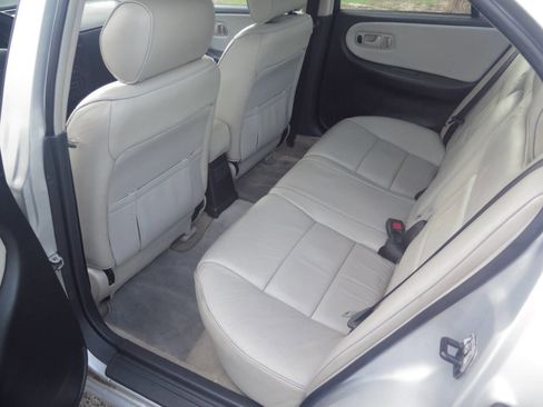 Used 1996 INFINITI G20 image 12