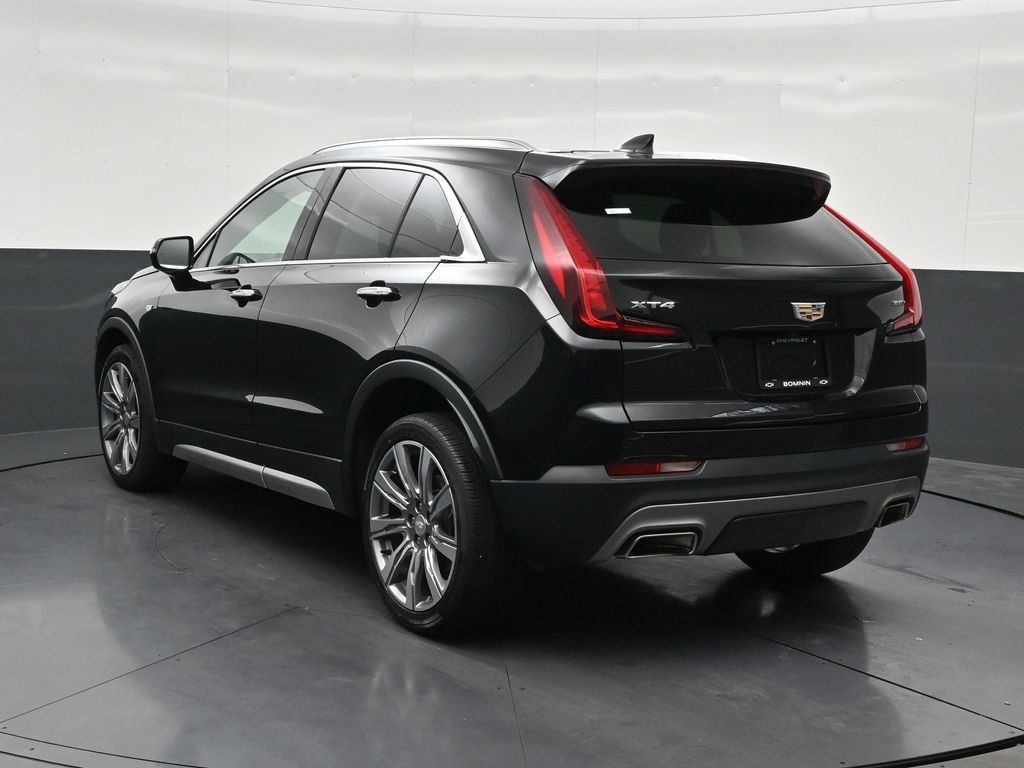Used 2023 Cadillac XT4 Premium Luxury w/ Driver Assist Package FWD image 3
