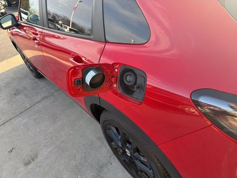 Used 2025 Honda HR-V Sport image 45