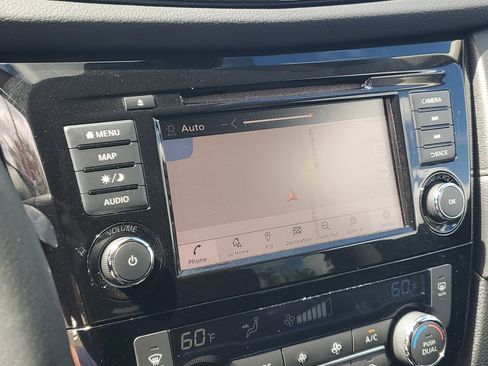 Certified 2020 Nissan Rogue SV w/ Premium Package image 23