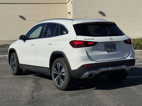 New 2026 Mercedes-Benz GLA 250 image 10