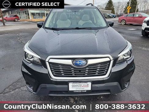 Used 2020 Subaru Forester Premium image 3