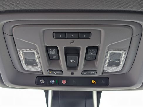 Used 2021 GMC Sierra 3500 Denali w/ Denali Ultimate Package image 31