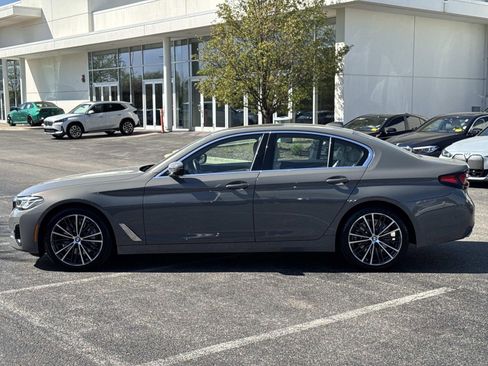 Used 2021 BMW 530i xDrive w/ Convenience Package AWD/4WD image 8