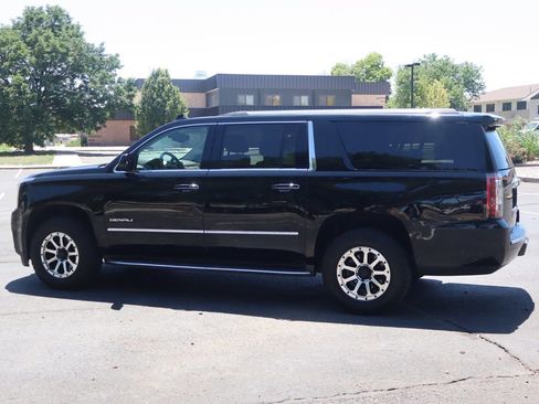 Used 2016 GMC Yukon XL Denali w/ Open Road Package AWD/4WD image 8