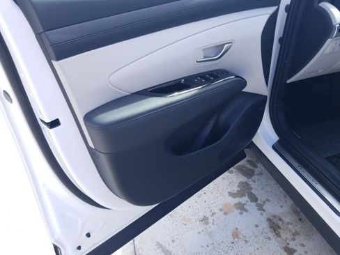 New 2026 Hyundai Tucson Limited AWD/4WD image 9