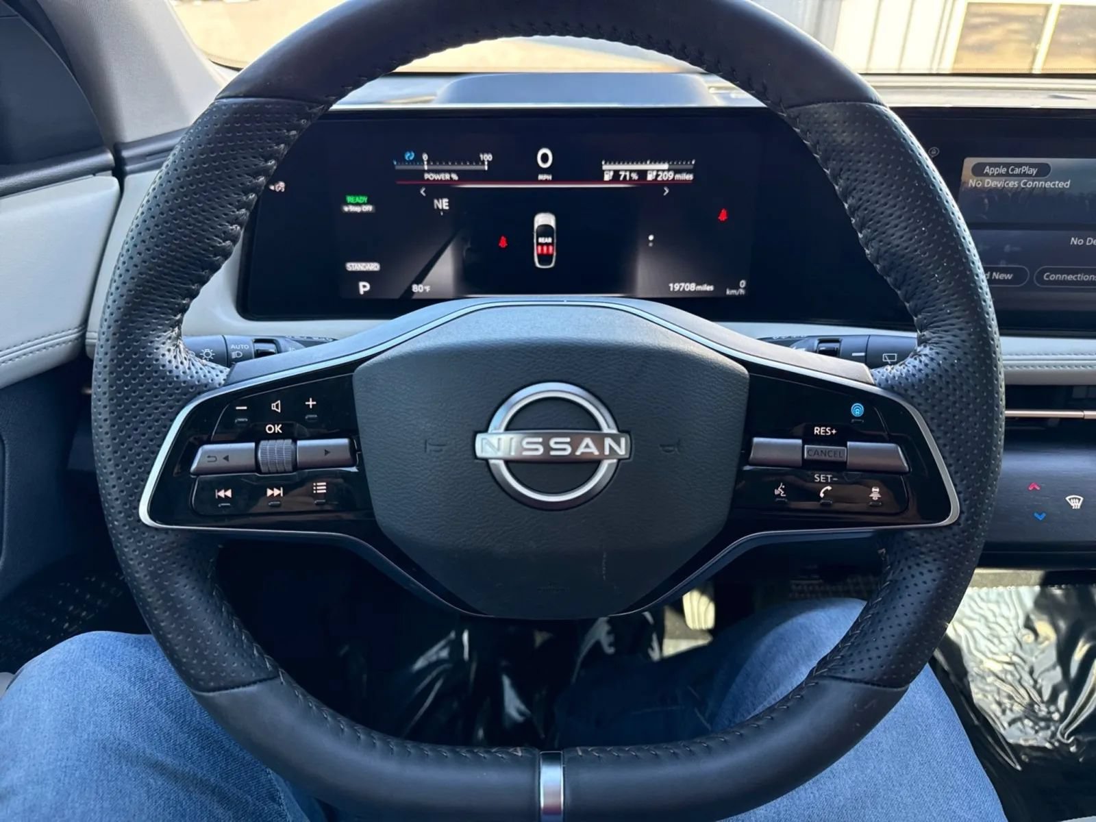 Used 2024 Nissan Ariya FWD image 17