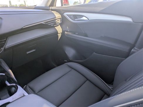 New 2025 Buick Envision Avenir image 19