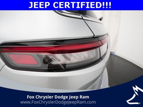 Certified 2023 Jeep Grand Cherokee L Limited image 32