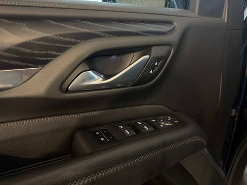 Used 2022 GMC Yukon Denali AWD/4WD image 27