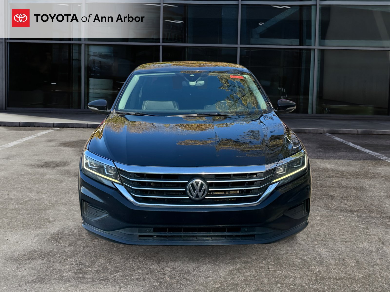 Used 2020 Volkswagen Passat 2.0T SEL FWD image 13