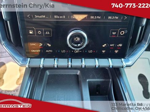 Used 2026 GMC Acadia AT4 w/ LPO, Floor Liner Package AWD/4WD image 20