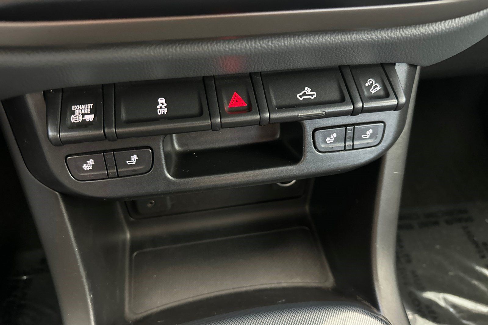 Used 2016 Chevrolet Colorado Z71 AWD/4WD image 37