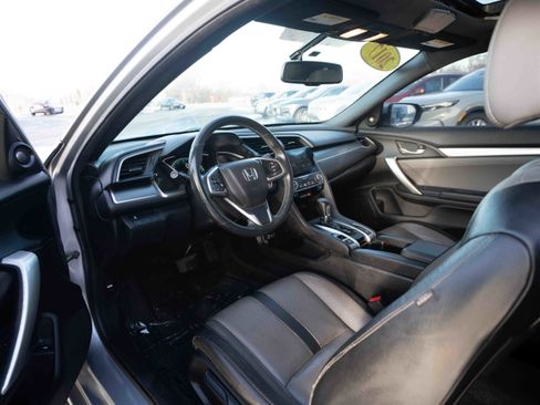 Used 2017 Honda Civic EX-L image 8