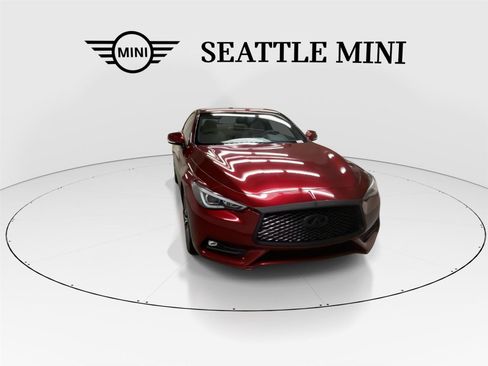 Used 2017 INFINITI Q60 2.0t w/ Premium Plus Package 2.0T AWD/4WD image 3