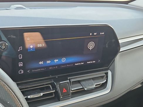 Used 2025 Chevrolet TrailBlazer LT FWD image 14