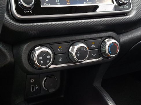 Certified 2025 Nissan Kicks Play S FWD image 16