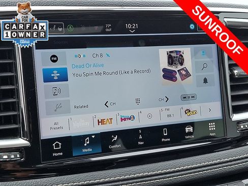Used 2024 Chrysler Pacifica Limited FWD image 19
