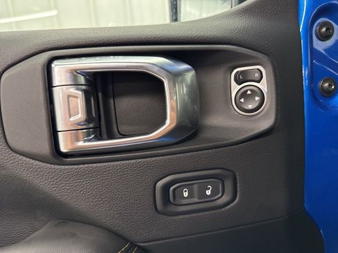 New 2025 Jeep Wrangler Unlimited Rubicon 392 image 11