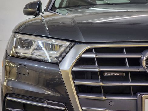 Used 2018 Audi Q5 2.0T Premium Plus w/ Premium Plus Package image 17